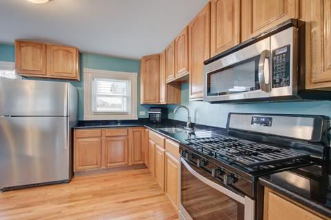 255 Illinois Blvd, Hoffman Estates, IL 60169 photo 10