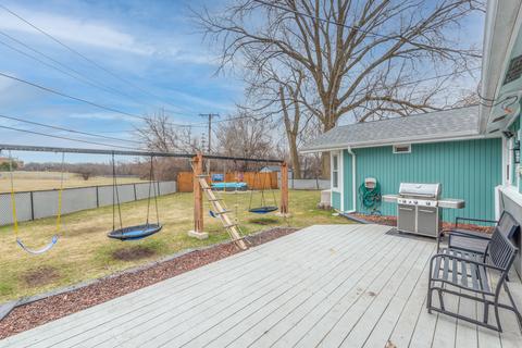 255 Illinois Blvd, Hoffman Estates, IL 60169 photo 20
