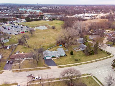 255 Illinois Blvd, Hoffman Estates, IL 60169 photo 26