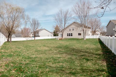 2001 Gray Hawk Dr, Plainfield, IL 60586 photo 2
