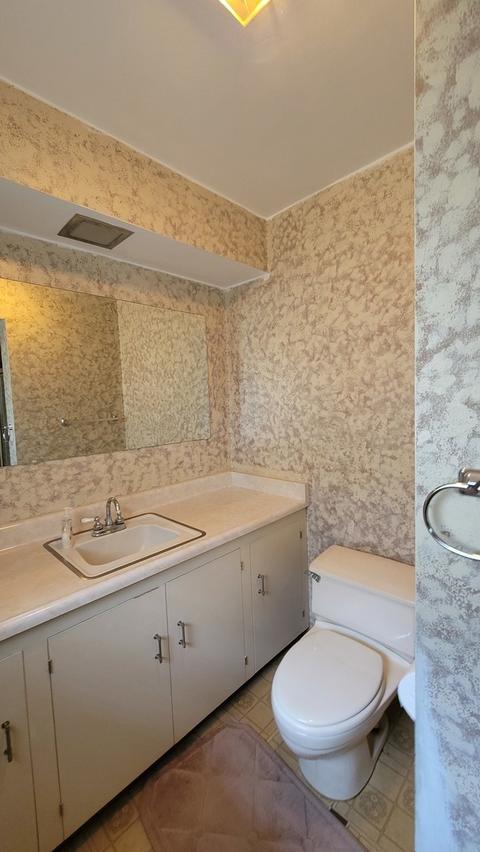 736 Scott Dr, Elgin, IL 60123 photo 15