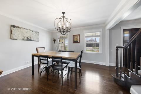 721 Dorset Dr, Wheaton, IL 60189 photo 4