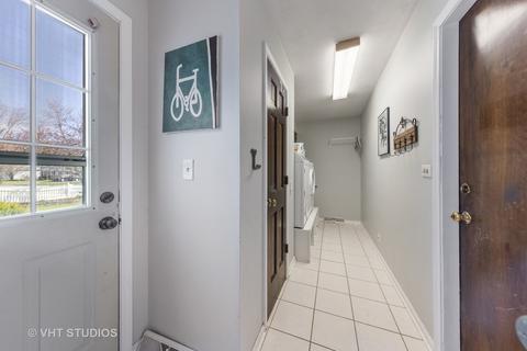 721 Dorset Dr, Wheaton, IL 60189 photo 14
