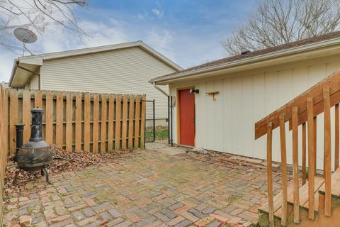 202 S Hershey Rd, Bloomington, IL 61704 photo 38