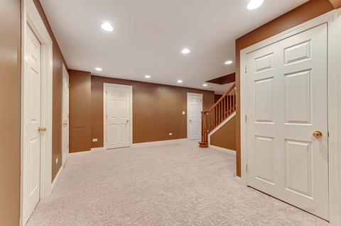 239 Pleasant Dr, Bartlett, IL 60103 photo 23
