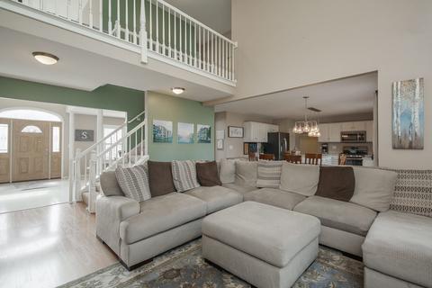 2025 Gleneagle Dr, Plainfield, IL 60586 photo 3