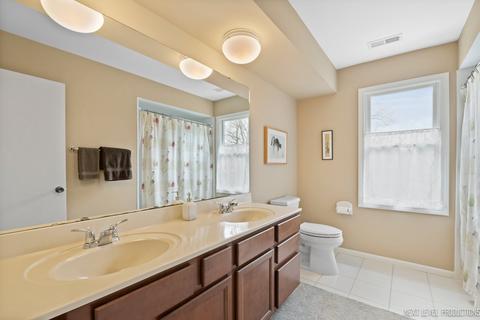 32 W140 Glos St, Wayne, IL 60184 photo 27