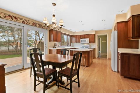 32 W140 Glos St, Wayne, IL 60184 photo 13