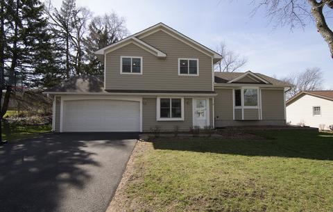 19 Hickory Ln, Algonquin, IL 60102 photo 1