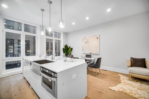 1007 E 62nd St, Chicago, IL 60637 photo 11