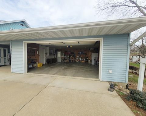 624 E Lincolnway Rd, Morrison, IL 61270 photo 2