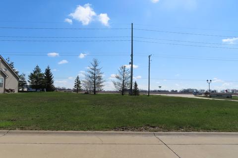2220 S Pebblebrook Ln, Urbana, IL 61802