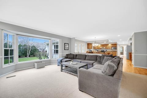 1913 Middleton Ct, Wheaton, IL 60189 photo 7