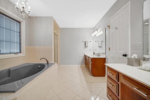 1913 Middleton Ct, Wheaton, IL 60189 photo 23