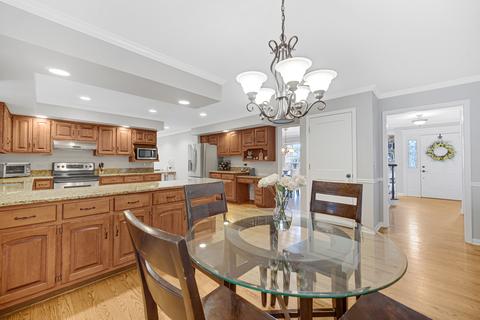 1913 Middleton Ct, Wheaton, IL 60189 photo 17