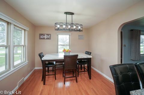 317 E 2nd St, Lockport, IL 60441 photo 8