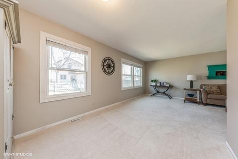 4124 Crimson Dr, Hoffman Estates, IL 60192 photo 9