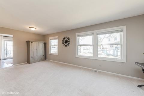 4124 Crimson Dr, Hoffman Estates, IL 60192 photo 8