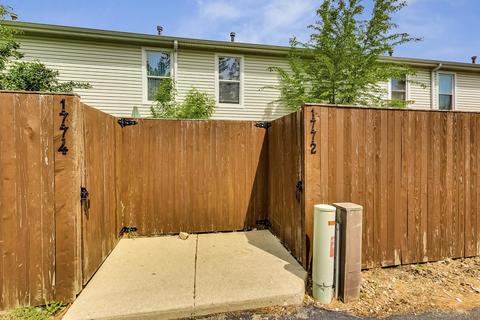 1772 Hassell Rd, Hoffman Estates, IL 60169 photo 28