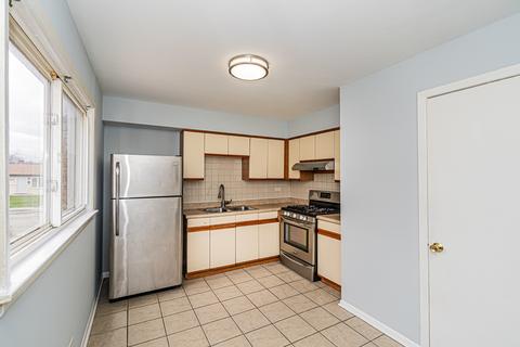 9559 Sumac Rd #A, Des Plaines, IL 60016 photo 7