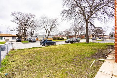 9559 Sumac Rd #A, Des Plaines, IL 60016 photo 21