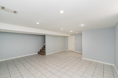 9559 Sumac Rd #A, Des Plaines, IL 60016 photo 17