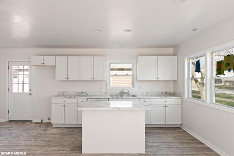 3627 Jackson St, Lansing, IL 60438 photo 4