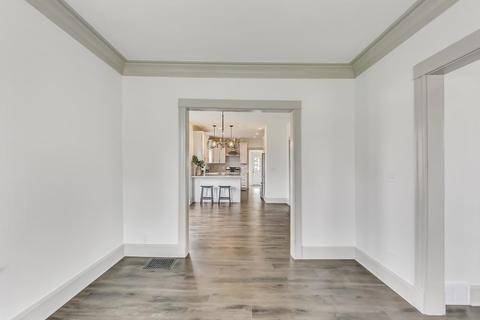 518 E Illinois St, Wheaton, IL 60187 photo 6