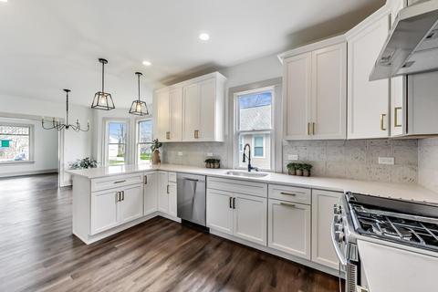 518 E Illinois St, Wheaton, IL 60187 photo 11