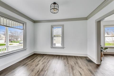 518 E Illinois St, Wheaton, IL 60187 photo 4