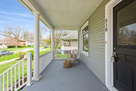518 E Illinois St, Wheaton, IL 60187 photo 2