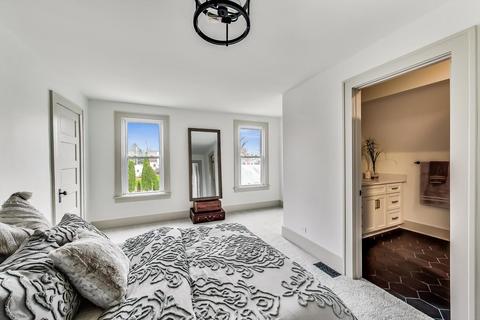 518 E Illinois St, Wheaton, IL 60187 photo 19