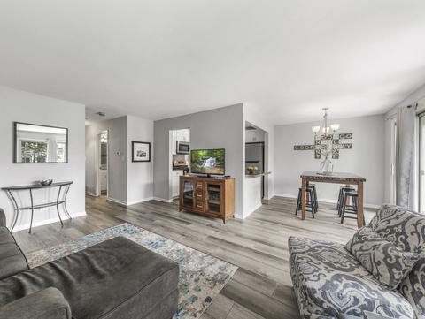 36 Exeter Ct #101C, Naperville, IL 60565 photo 6