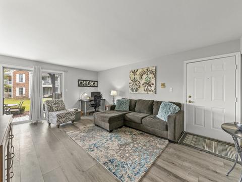 36 Exeter Ct #101C, Naperville, IL 60565 photo 7