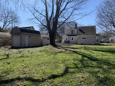 809 E Chamberlin St, Dixon, IL 61021 photo 4