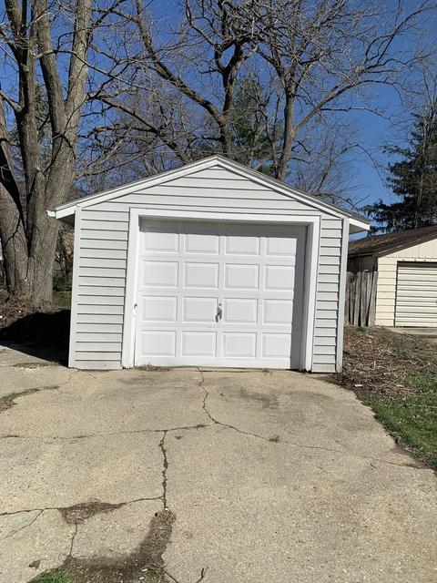 809 E Chamberlin St, Dixon, IL 61021 photo 3