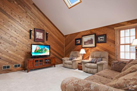 19 Deerpath Ct, Cary, IL 60013 photo 6