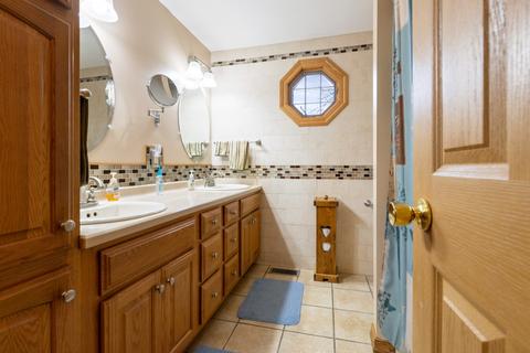 2037 Eagle Dr, Freeport, IL 61032 photo 16