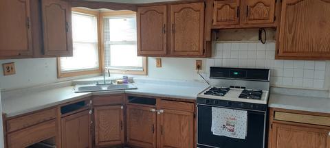 943 New Haven Ave, Aurora, IL 60506 photo 3