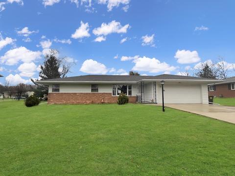 53 Park Crest Dr, Freeport, IL 61032 photo 1