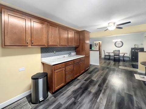 53 Park Crest Dr, Freeport, IL 61032 photo 13
