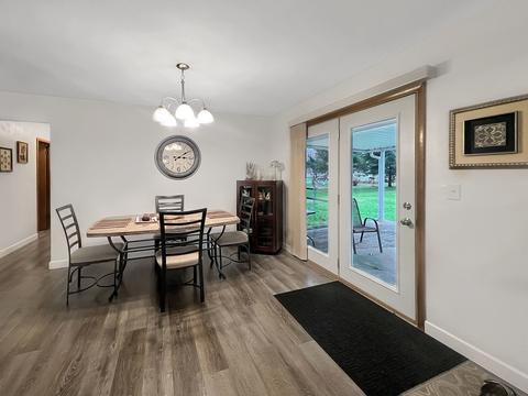 53 Park Crest Dr, Freeport, IL 61032 photo 8