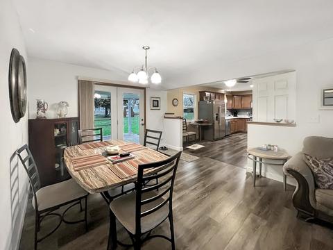 53 Park Crest Dr, Freeport, IL 61032 photo 7