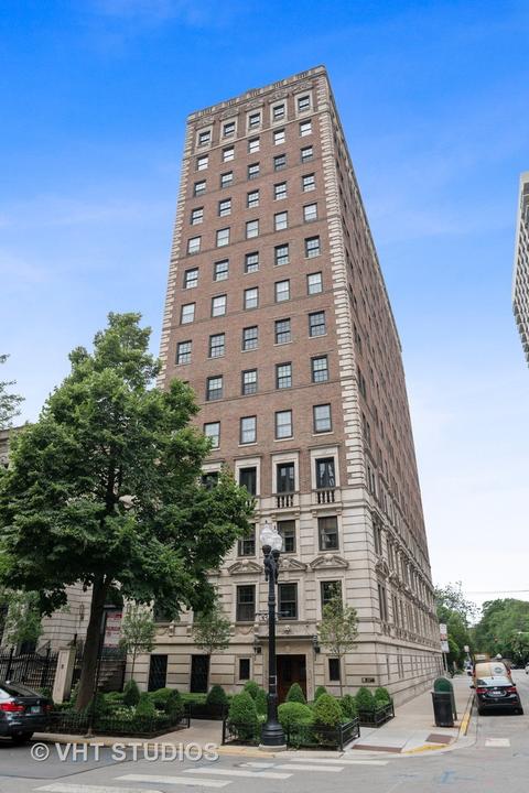 1366 N Dearborn St #14A, Chicago, IL 60610