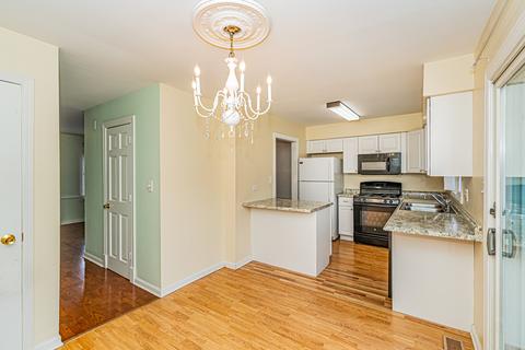 1516 Clearwater Dr, Wheeling, IL 60090 photo 10