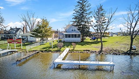 1203 N River Rd, Mchenry, IL 60051 photo 1