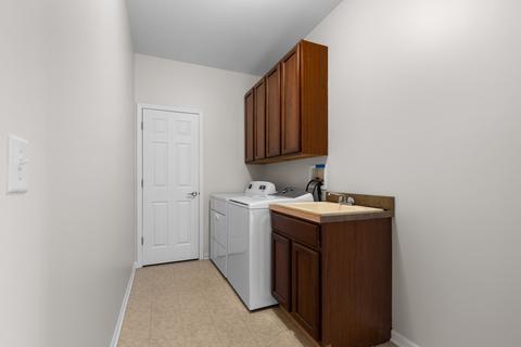 5410 Nicholson Dr, Hoffman Estates, IL 60192 photo 13