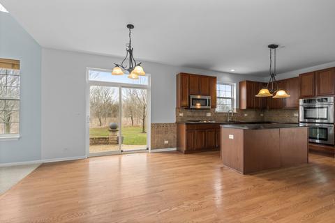 5410 Nicholson Dr, Hoffman Estates, IL 60192 photo 11