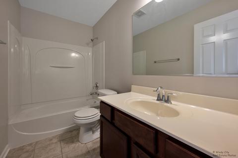 3352 Cameron Dr, Elgin, IL 60124 photo 17