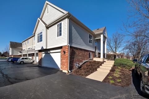 3352 Cameron Dr, Elgin, IL 60124 photo 2